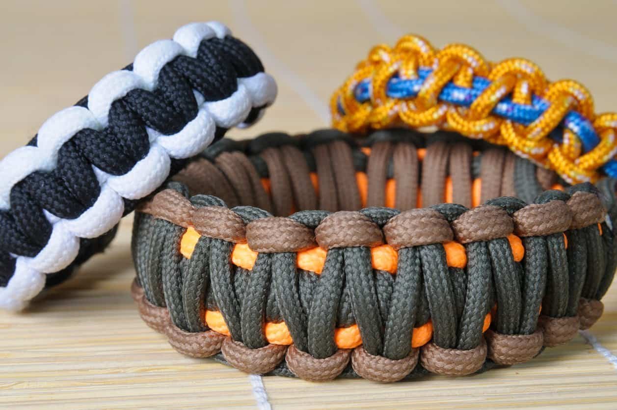 survival bracelet iStock 525271031