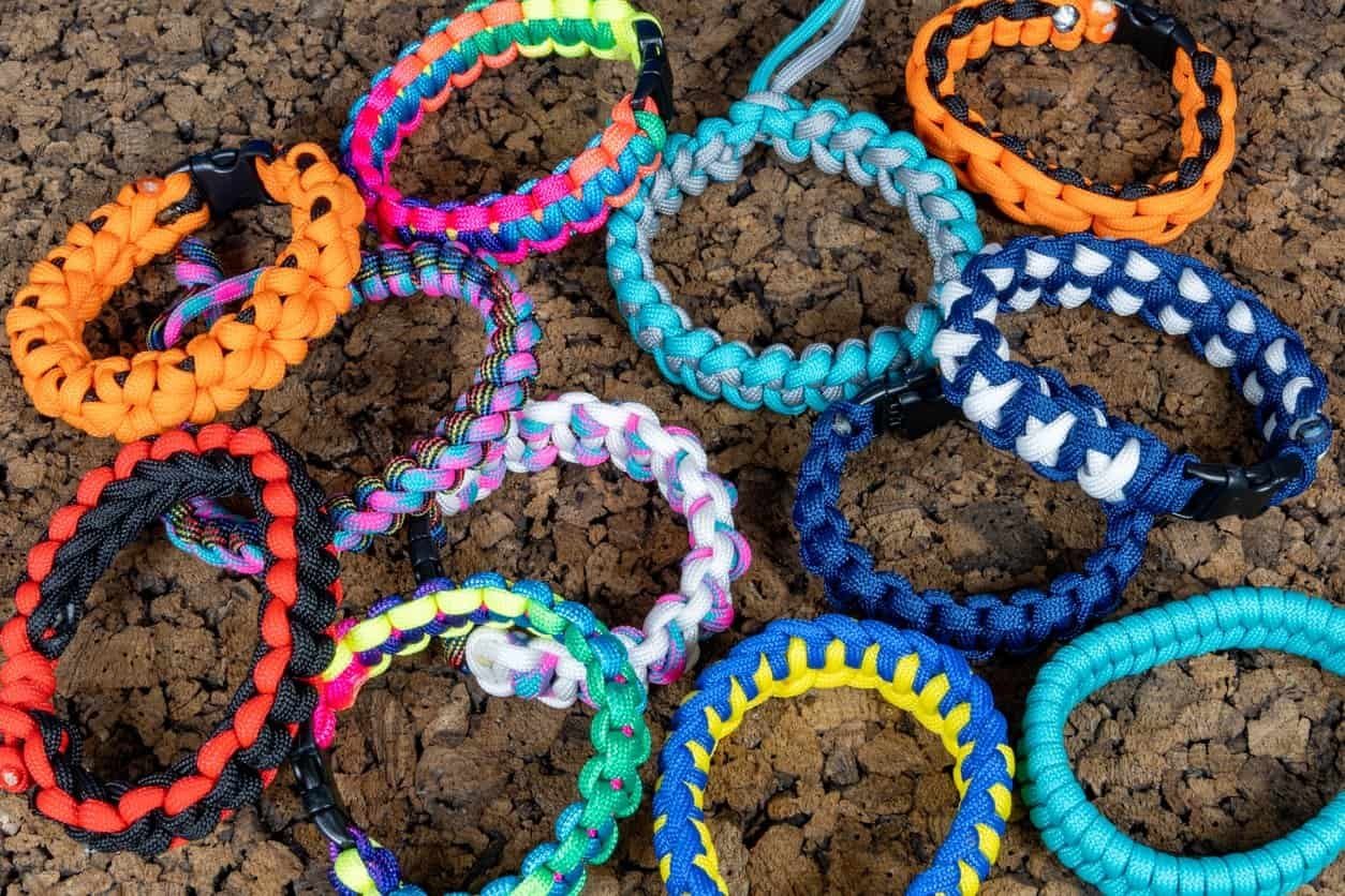 paracord bracelet iStock 1614718658