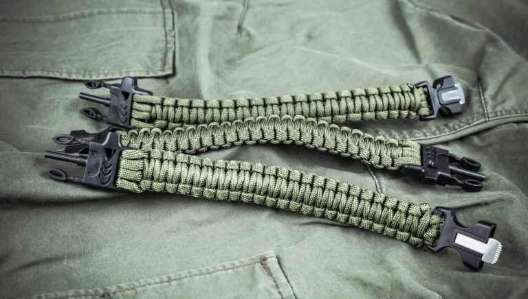 paracord bracelet iStock 611893286