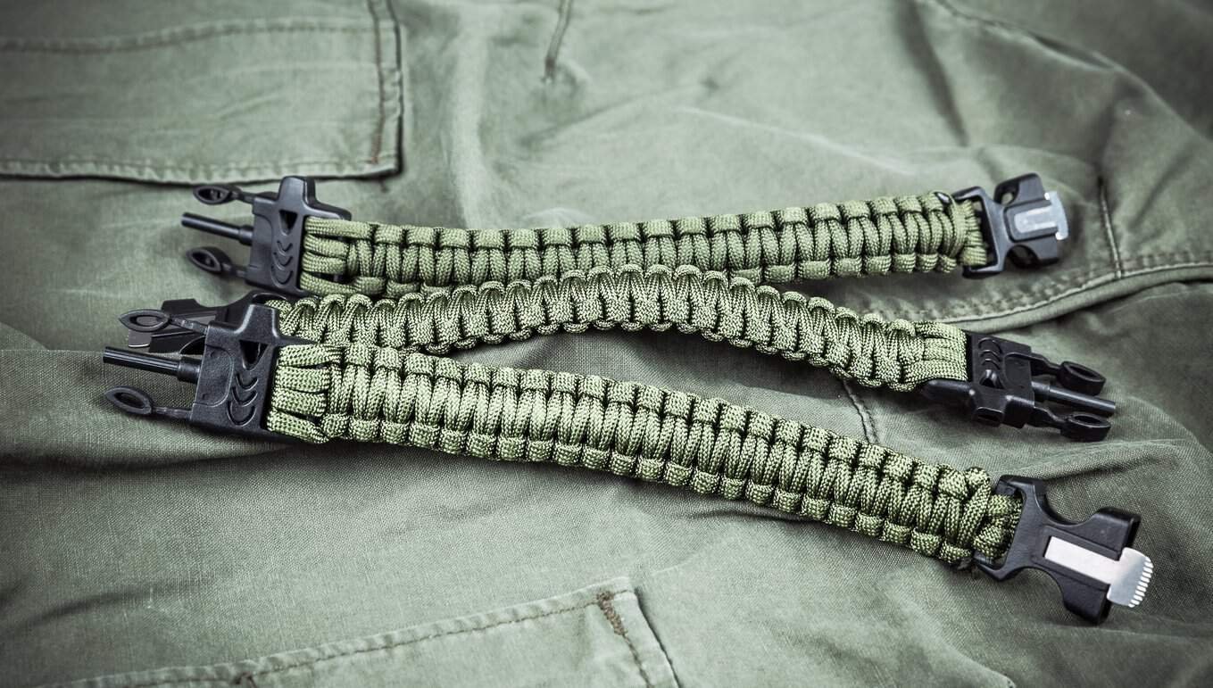 paracord bracelet iStock 611893286