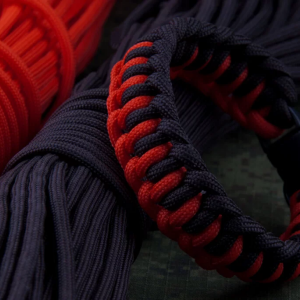 paracord bracelet iStock 904280980 1024x685 1