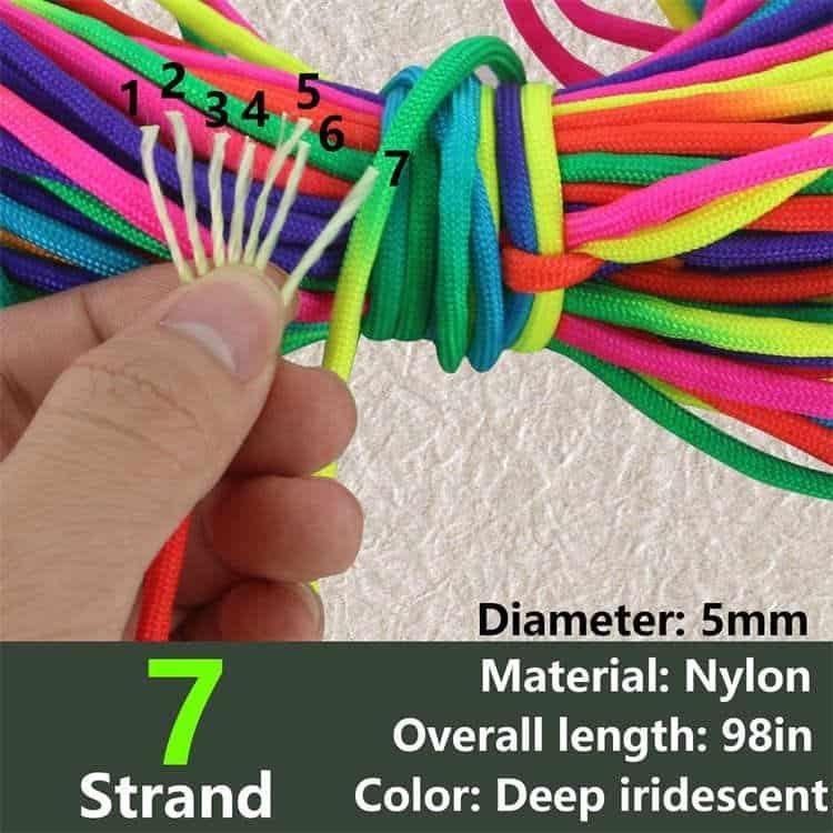 Close-up of 5mm 7-strand nylon bulk paracord showing the inner core details, manufactured by an experienced tactical paracord manufacturer.