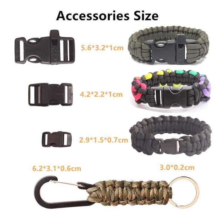 Detailed accessories size specifications chart provided by the paracord manufacturer, showing side-release buckles ranging from 2.9cm to 5.6cm, 6.2cm carabiners, and finished woven survival bracelets.