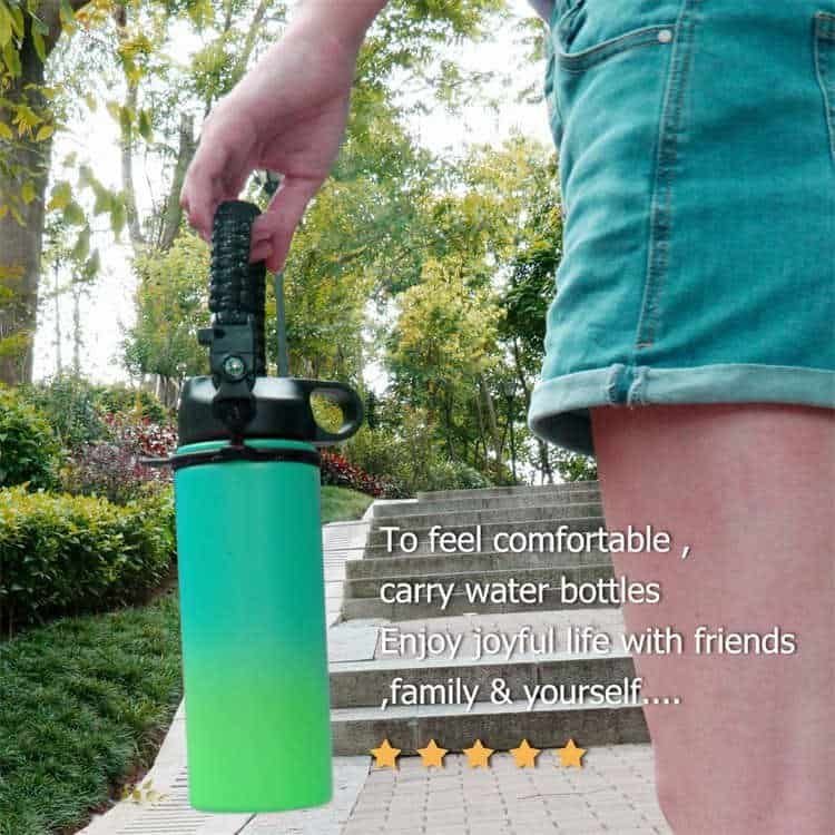 Outdoor hiker carrying a wide mouth water bottle using PH04 paracord holder bulk with survival features