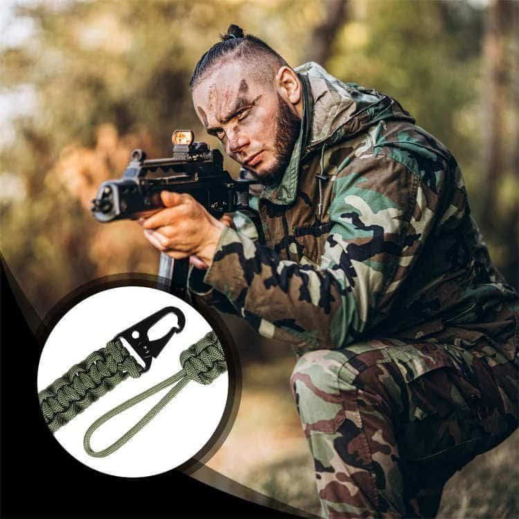 Tactical outdoor use of PL02 wholesale paracord lanyard with quick-release zinc alloy hook for EDC gear.